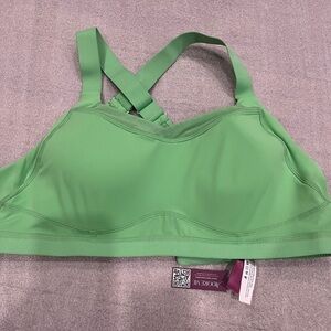 [34C]Adore Me Green Sports Bra Intimates